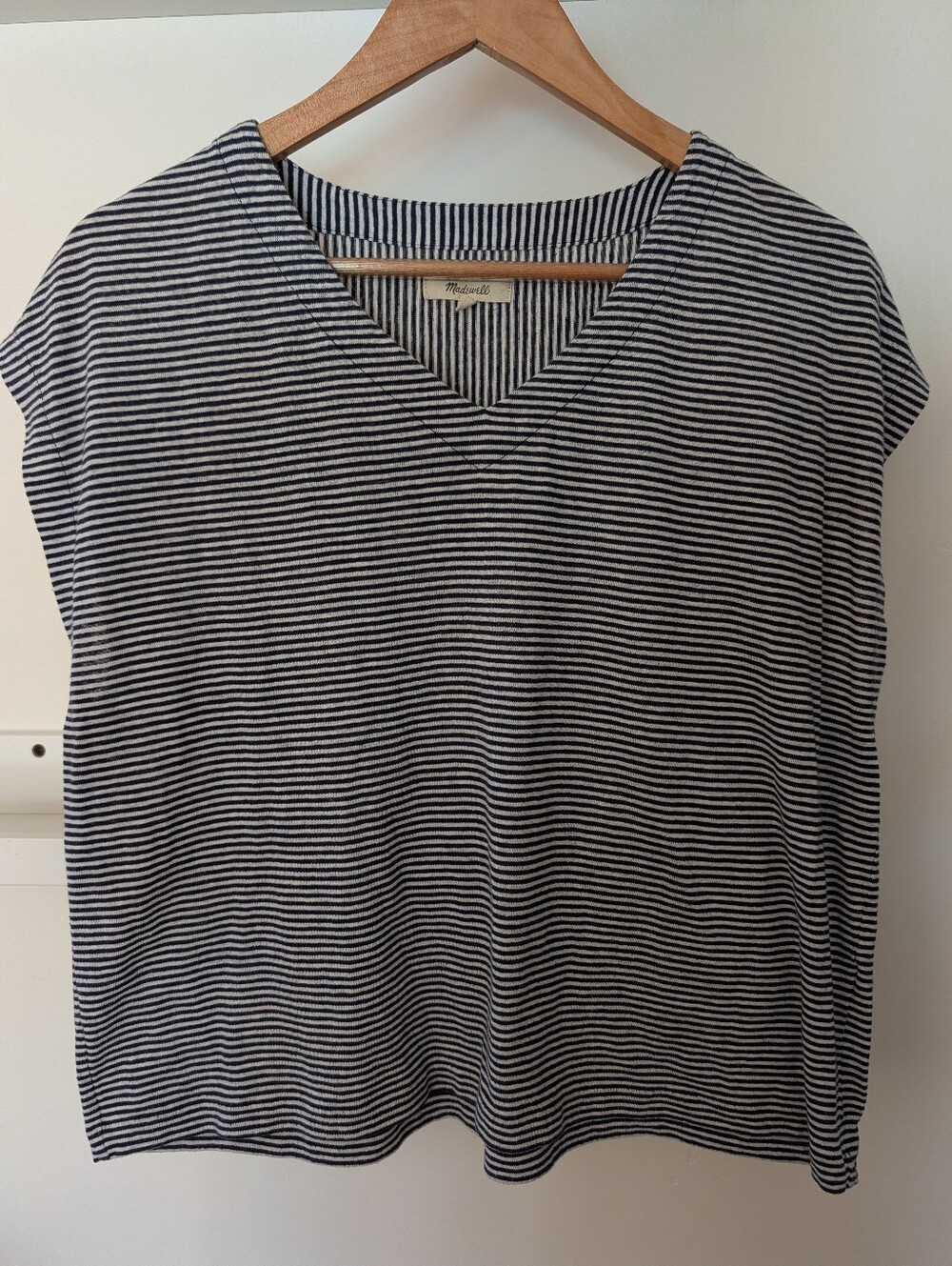 Madewell Women's L Striped Linen Tee Shirt Navy Cream Boxy V Neck Top GUC FLAW